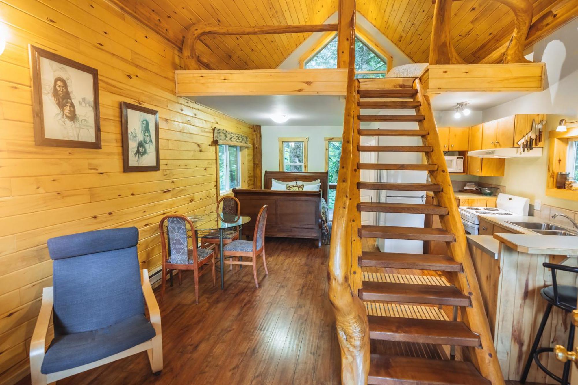 Bella Coola Grizzly Tours And Resort Hagensborg Exterior photo