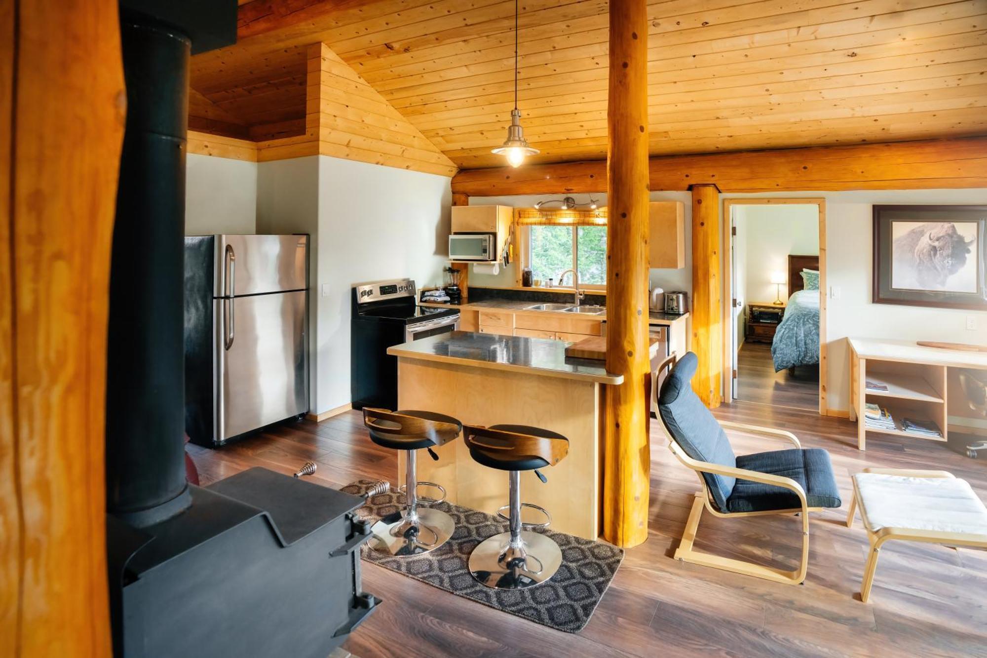 Bella Coola Grizzly Tours And Resort Hagensborg Exterior photo